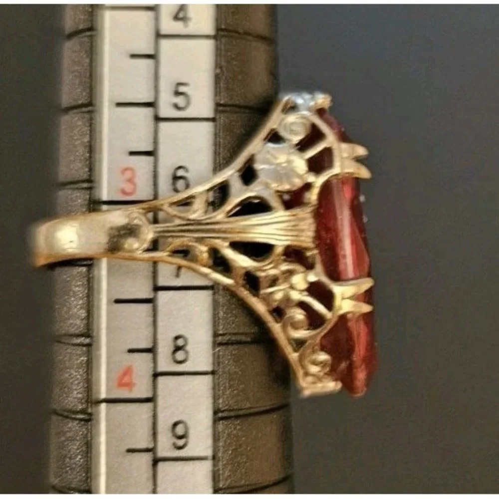 Vintage Ladies Silver Tone Filagree With Simulated Ruby Stone (644)